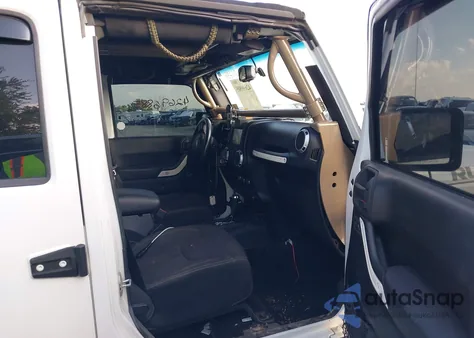 2013 Jeep Wrangler Unlimited Rubicon из США, поврежденный, VIN 1C4BJWFG7DL524232